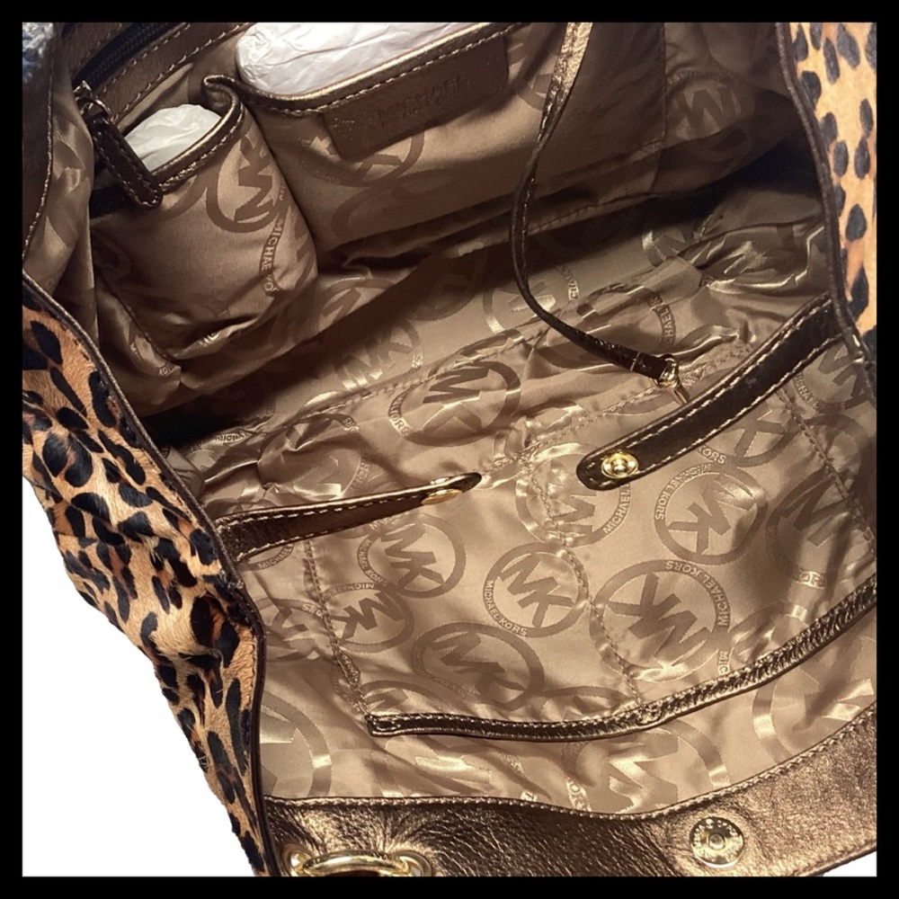 🔥 Michael Kors Rare Calf Hair Leopard Double-Leather Strap Hobo — Luxe & Mint! - Picture 11 of 13